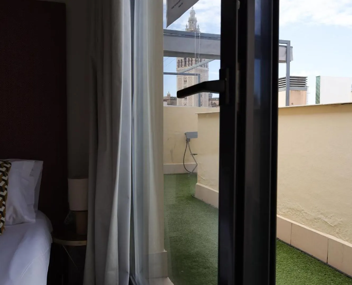 Guzman El Bueno Suites Séville 0*,