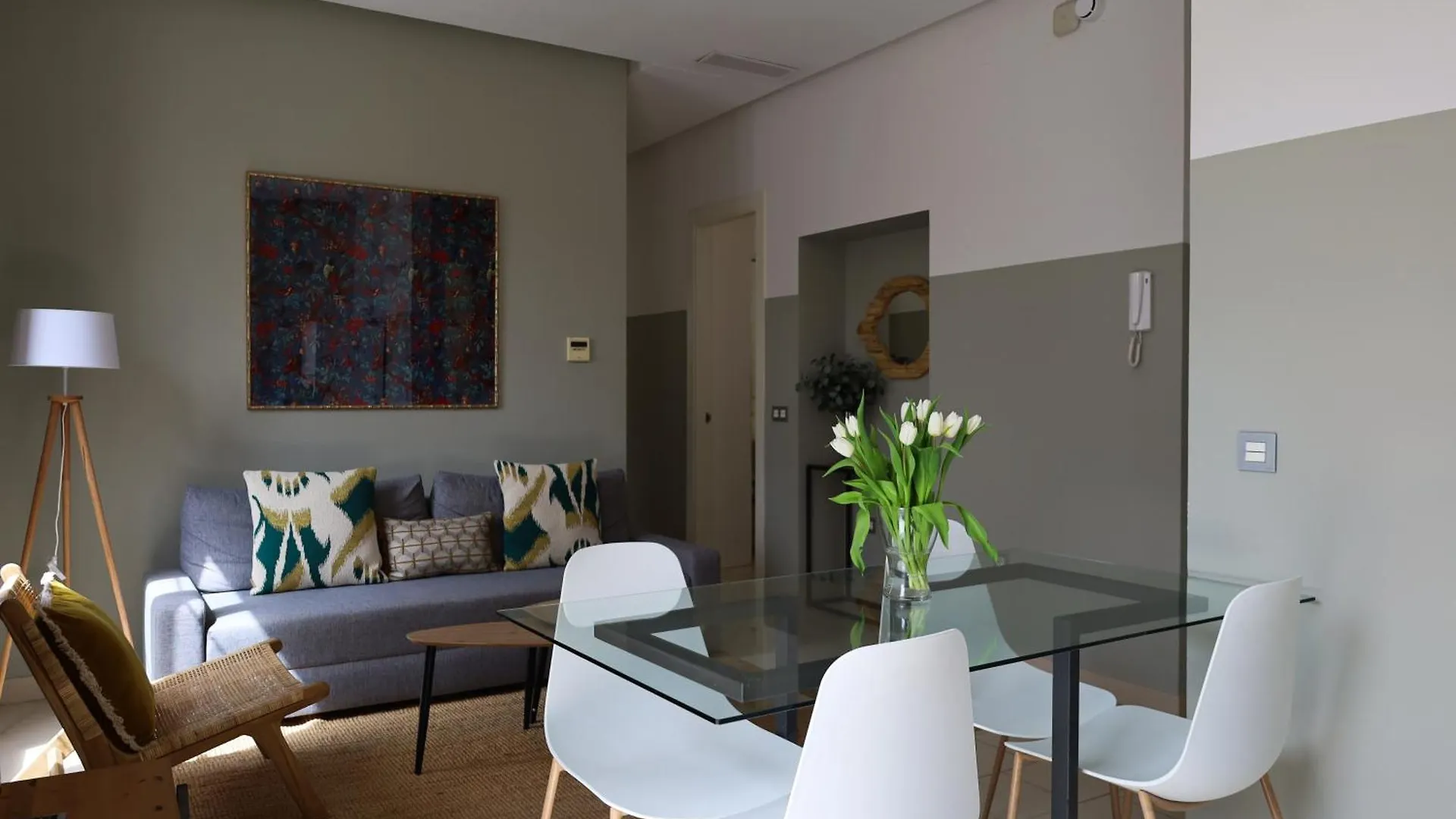 Guzman El Bueno Suites Seville Apartment
