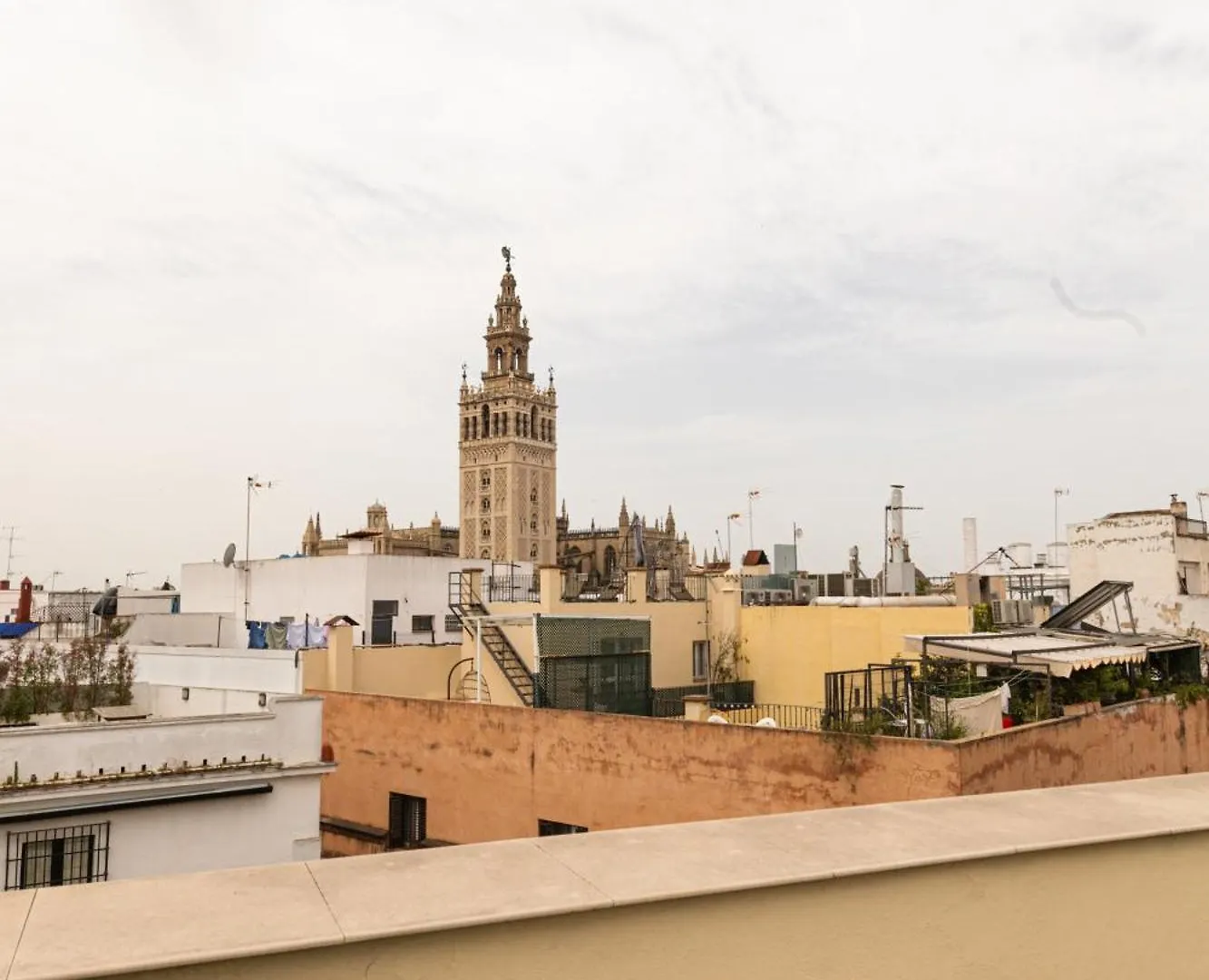 Appartamento Guzman El Bueno Suites Siviglia Spagna